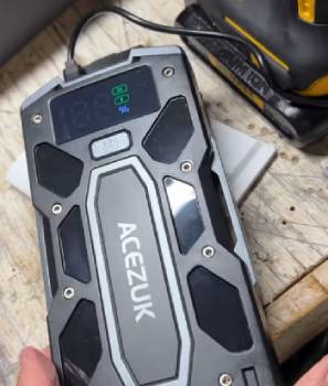 ACEZUK Jump Starter