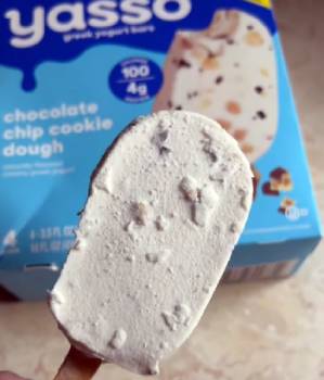 Yasso Chocolate Chip Cookie Dough Frozen Greek Yogurt Bars
