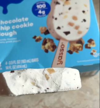 Yasso Chocolate Chip Cookie Dough Frozen Greek Yogurt Bars