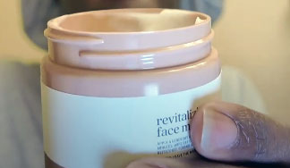 Bath And Body Works Hydrating Face Cream
