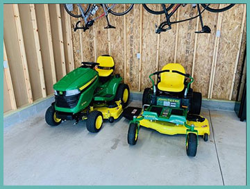 John Deere X394