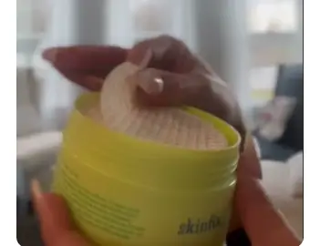 skinfix exfoliating pads