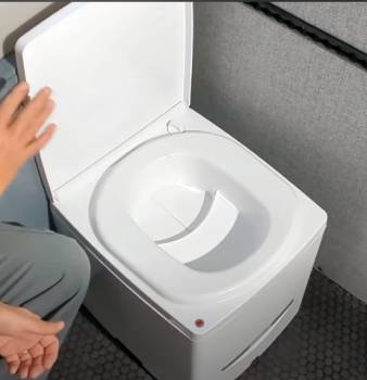Cuddy Composting Toilet