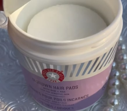 First Aid Beauty Ingrown Hair Pads