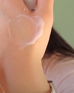 Laura Mercier Pure Canvas Hydrating Primer