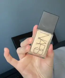NARS Sheer Glow Vs. Light Reflecting Foundations