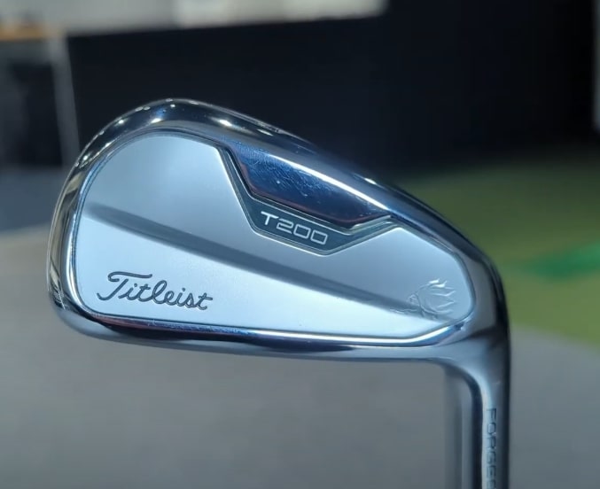 Mizuno JPX 923 Forged Vs Titleist T200