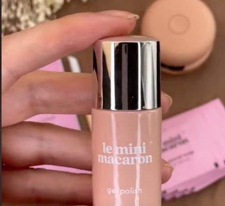 Le Mini Macaron Gel Manicure Kit
