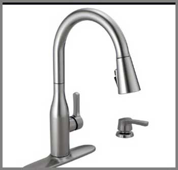 Delta Marca Single-Handle Pull-Down Sprayer Kitchen Faucet
