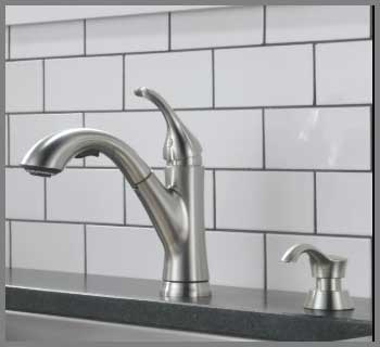Delta Kessler Pull-Out Kitchen Faucet