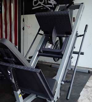 body solid leg press hack squat review