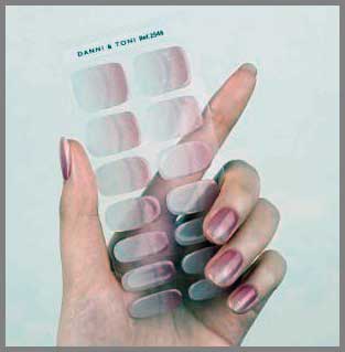 Danni And Toni Nails