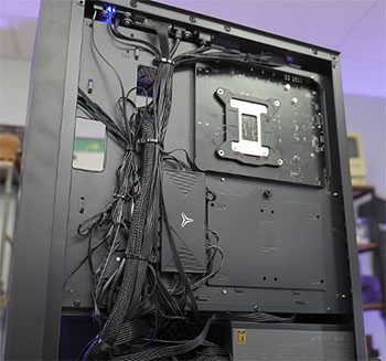 YEYIAN Yumi Gaming PC
