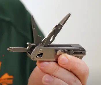 Leatherman Free T2 Vs Victorinox