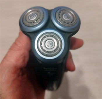 Philips Norelco Shaver 6900