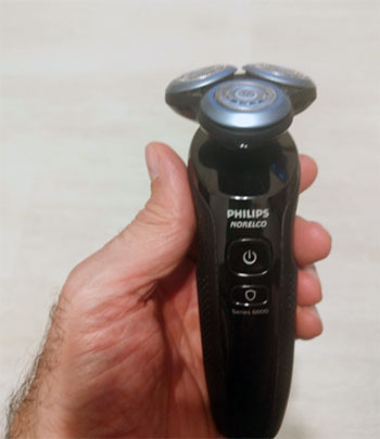 Philips Norelco Shaver 6900