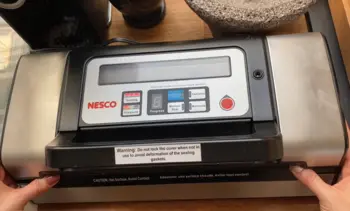 Nesco Deluxe Vacuum Sealer