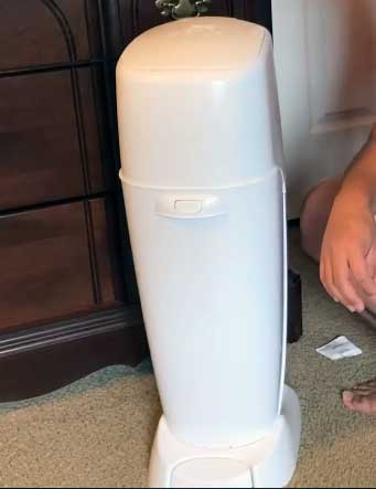 Diaper Genie (Complete)