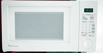 Magic Chef Microwave Oven