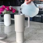 hydroflask-vs-simple-modern