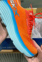 Skechers Max Cushioning 